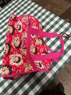 Betty Boop Hot Pink Patterned Tote with Lip Print